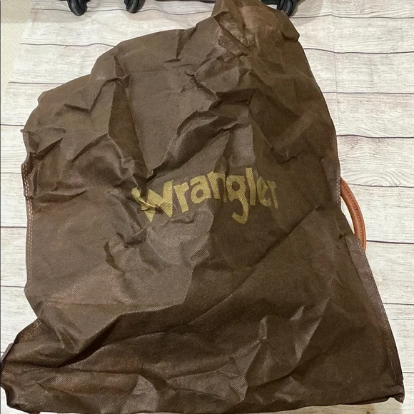 Wrangler Red and Brown Tote with Geometric Design - Picture 3 of 3